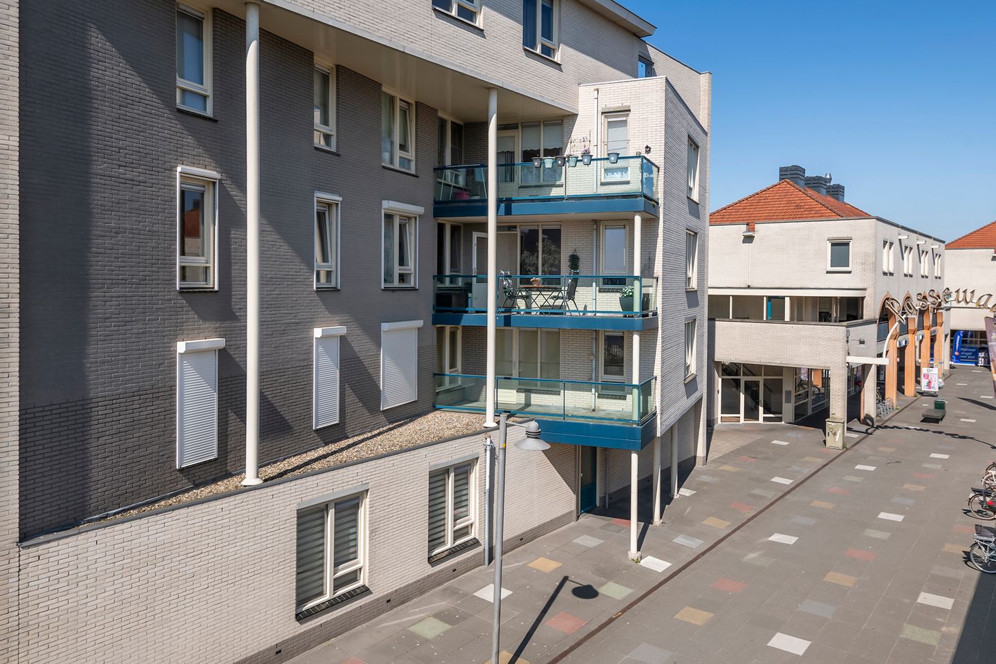 Photo 4 of Jasmijn 20