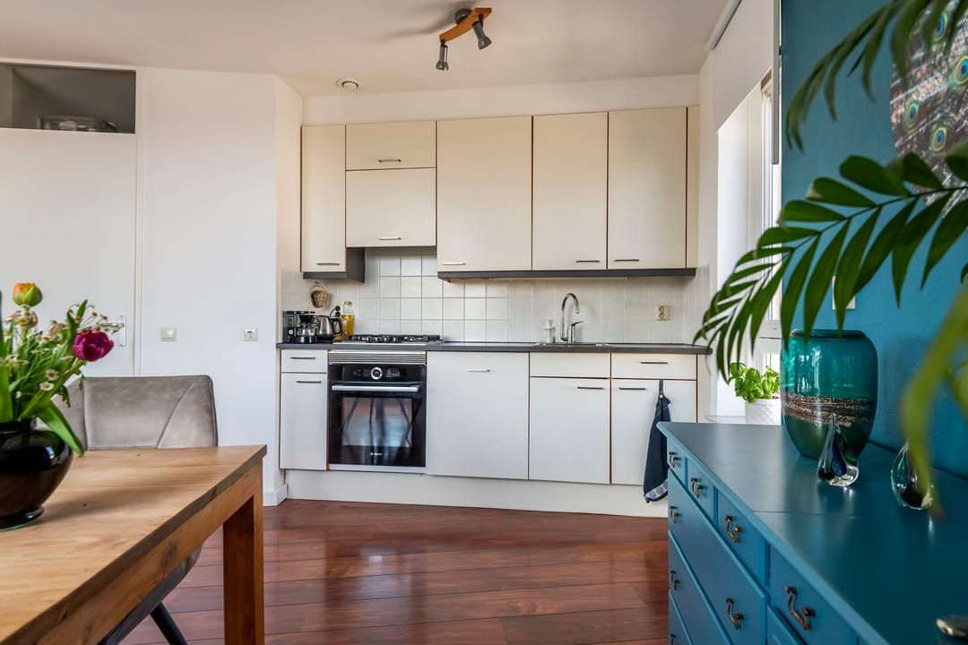 Photo 13 of Jasmijn 20