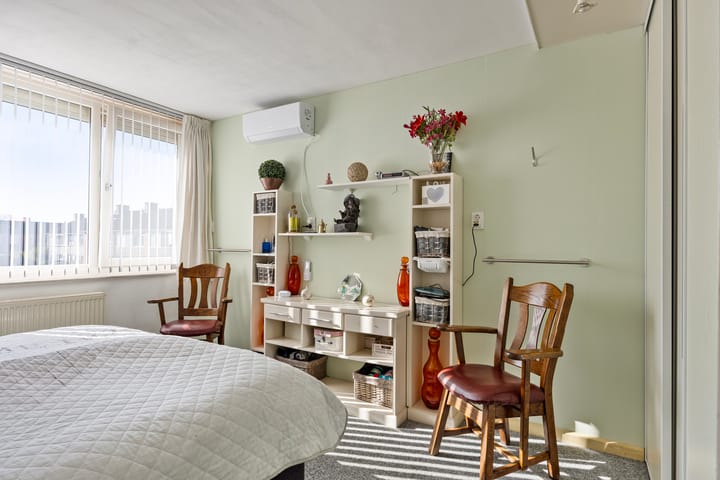 Foto 18 van Streng 100