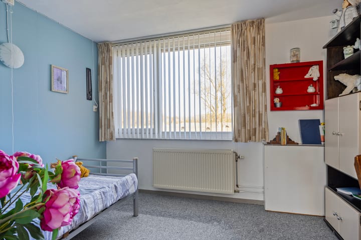 Foto 22 van Streng 100