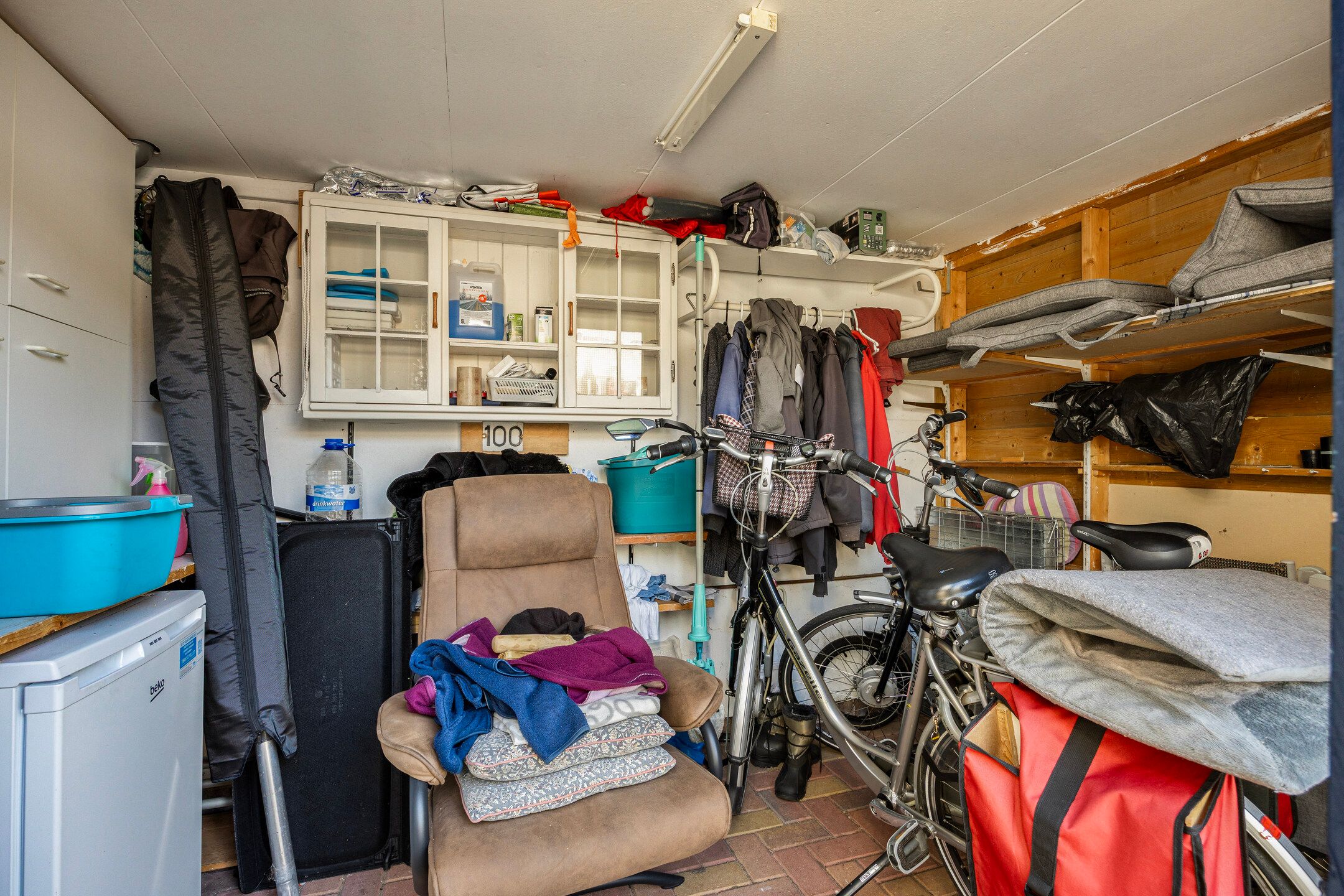 Foto 30 van Streng 100