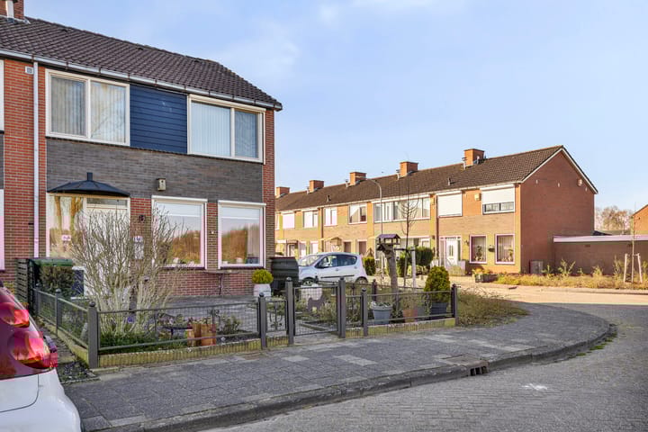 Foto 31 van Streng 100