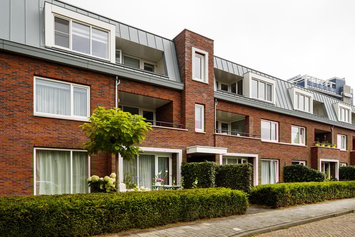 Photo 1 of Sasboutstraat 27