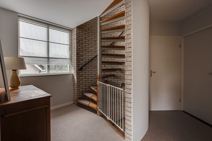 Foto 15 van Vondellaan 16