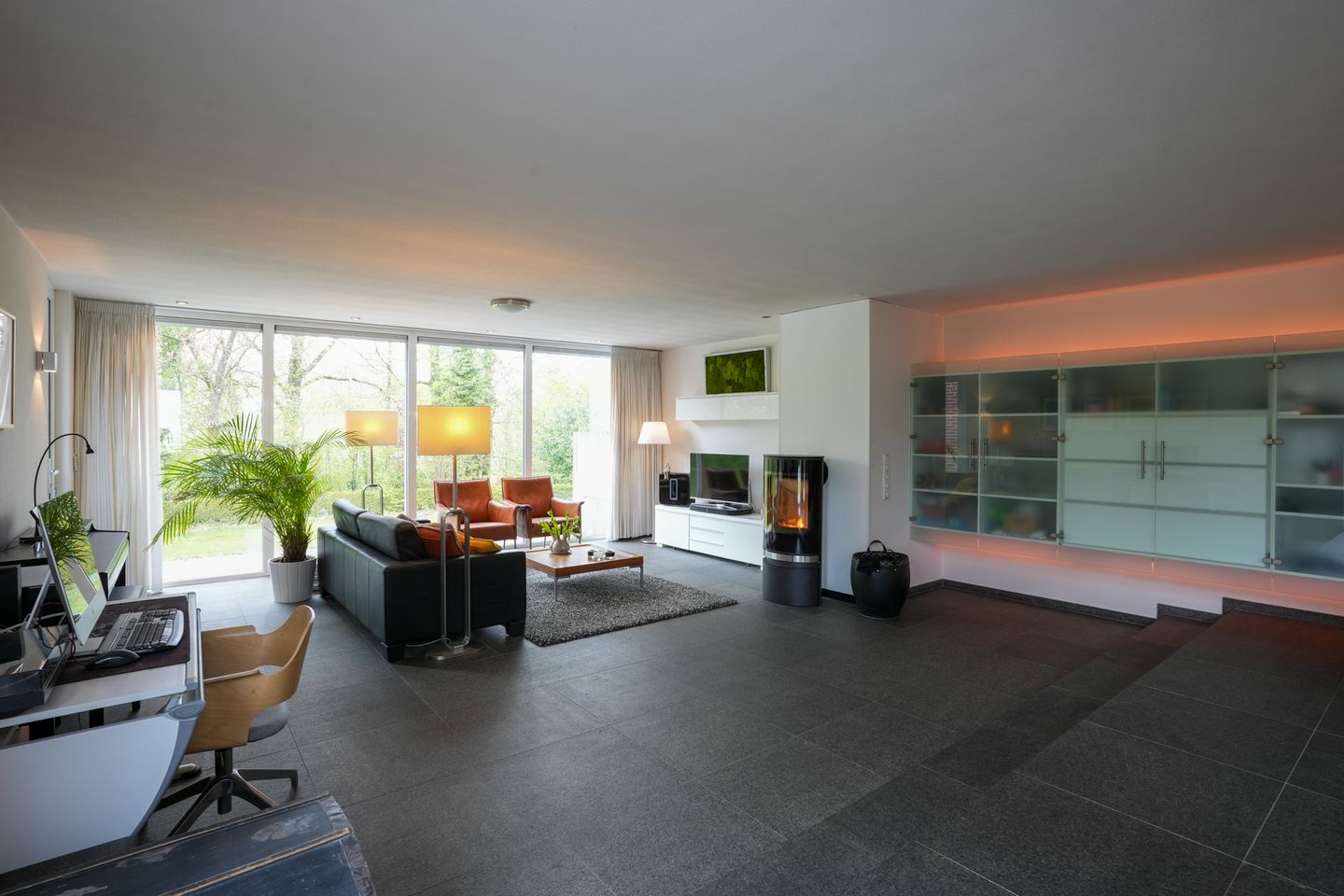 Foto 5 van Benzenrade 37-A