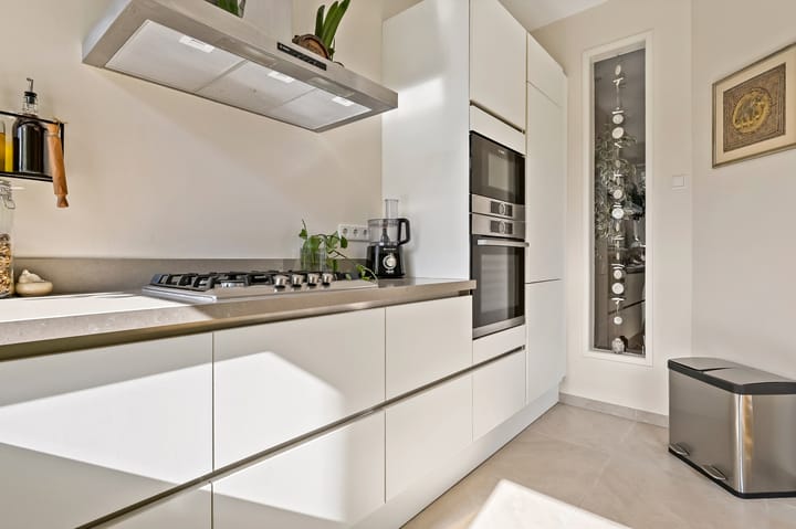 Foto 3 van Van Heutszstraat 59