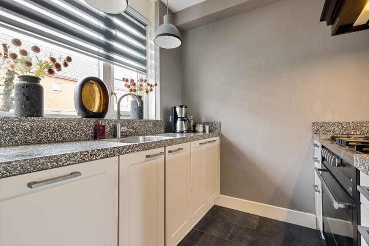 Photo 12 of Dokter van de Kolkstraat 7