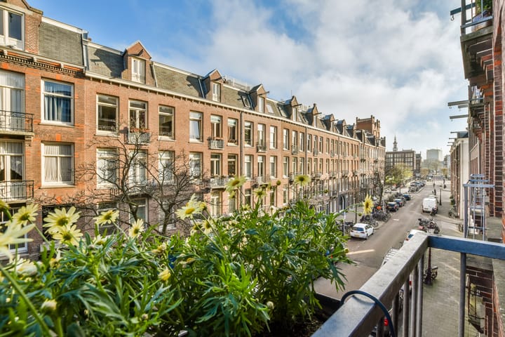 Foto 8 van Tolstraat 122-2