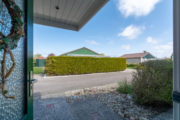 Foto 13 van Burgerweg 13-H28