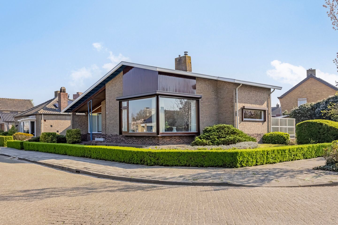 Foto 1 van Papegeulestraat 3