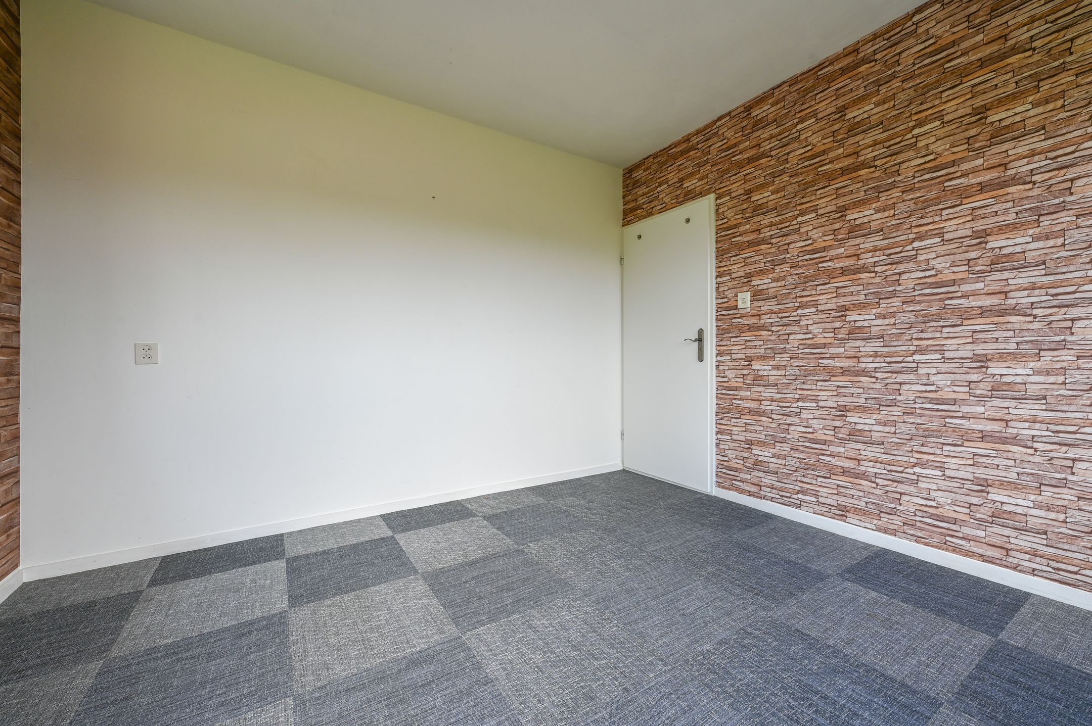 Photo 18 of Huinerwal 8