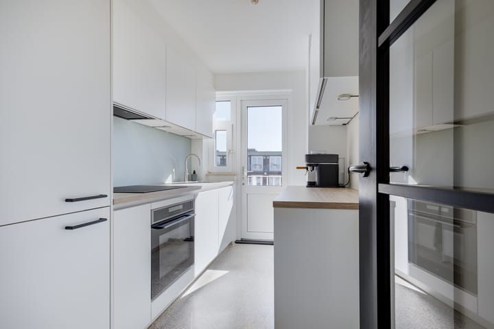 Photo 13 of Delftlaan 343-II