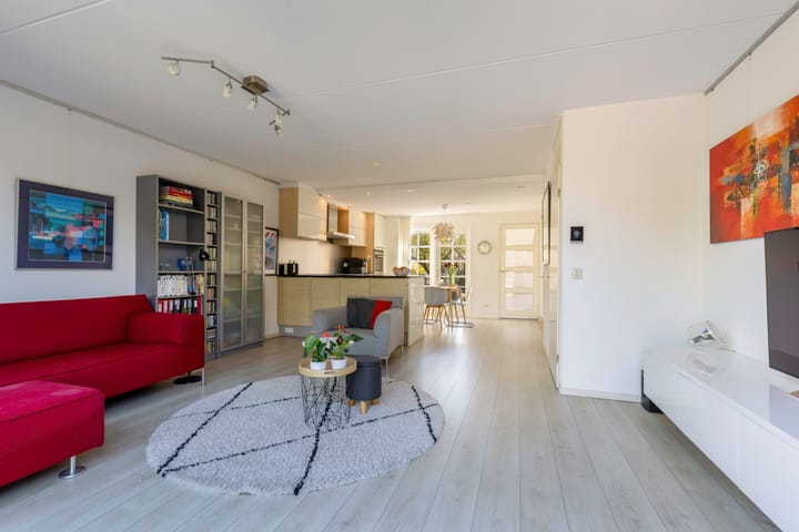 Foto 22 van Stal 301