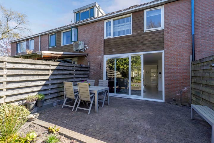 Foto 36 van Stal 301