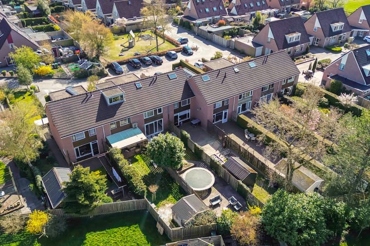 Foto 48 van Stal 301