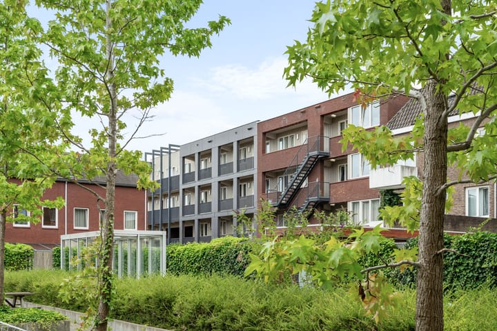 Foto 31 van Meerten Verhoffstraat 10-B5