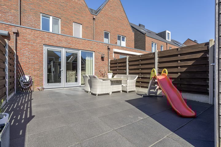 Foto 28 van Bloemstraat 10