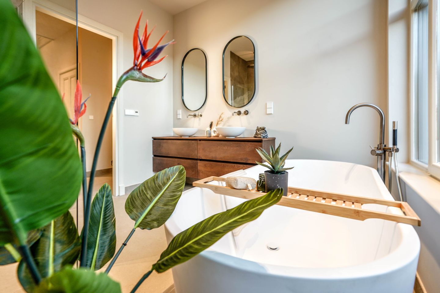 Foto 29 van Van Weede van Dijkveldstraat 46