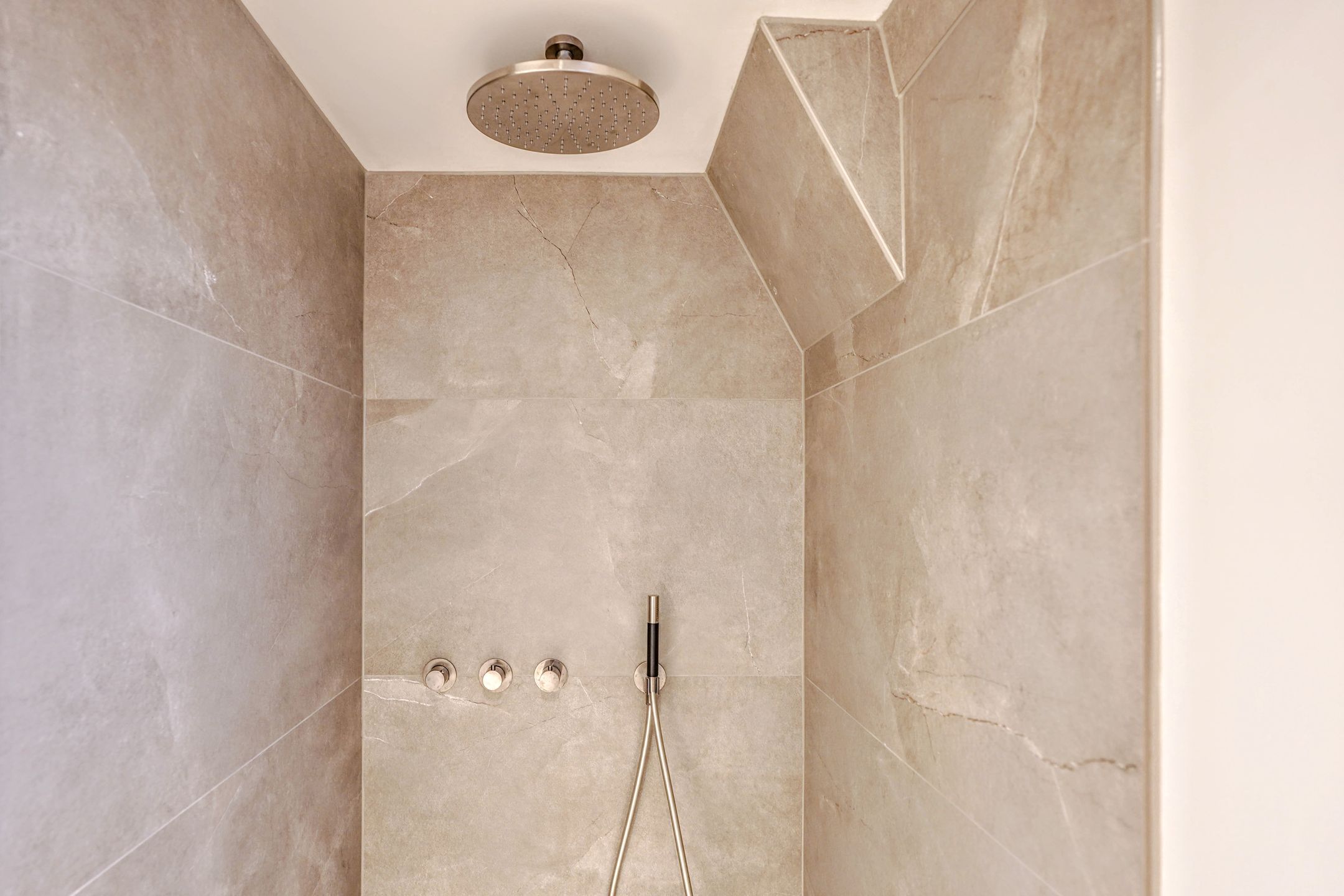 Foto 42 van Van Weede van Dijkveldstraat 46