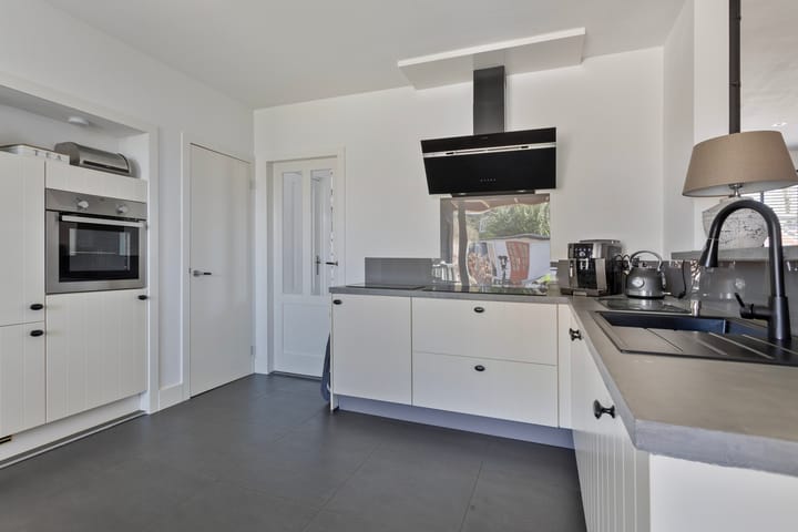 Foto 14 van Antwerpseweg 4