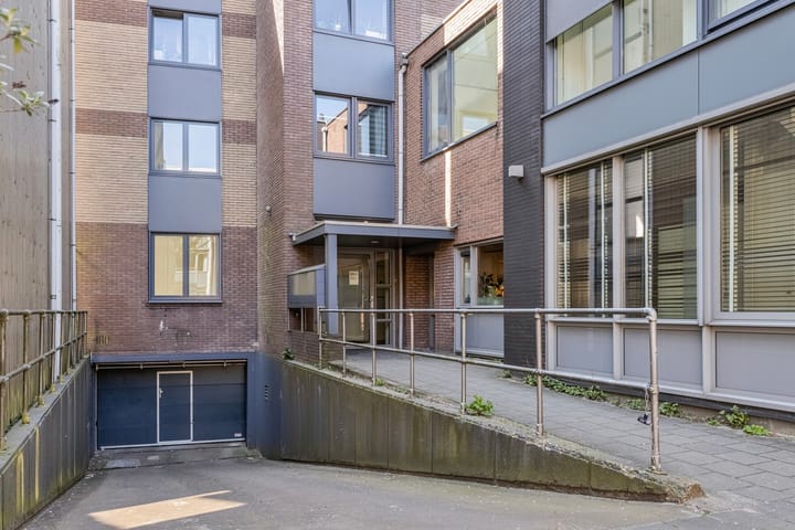 Foto 3 van Naarderstraat 39-B