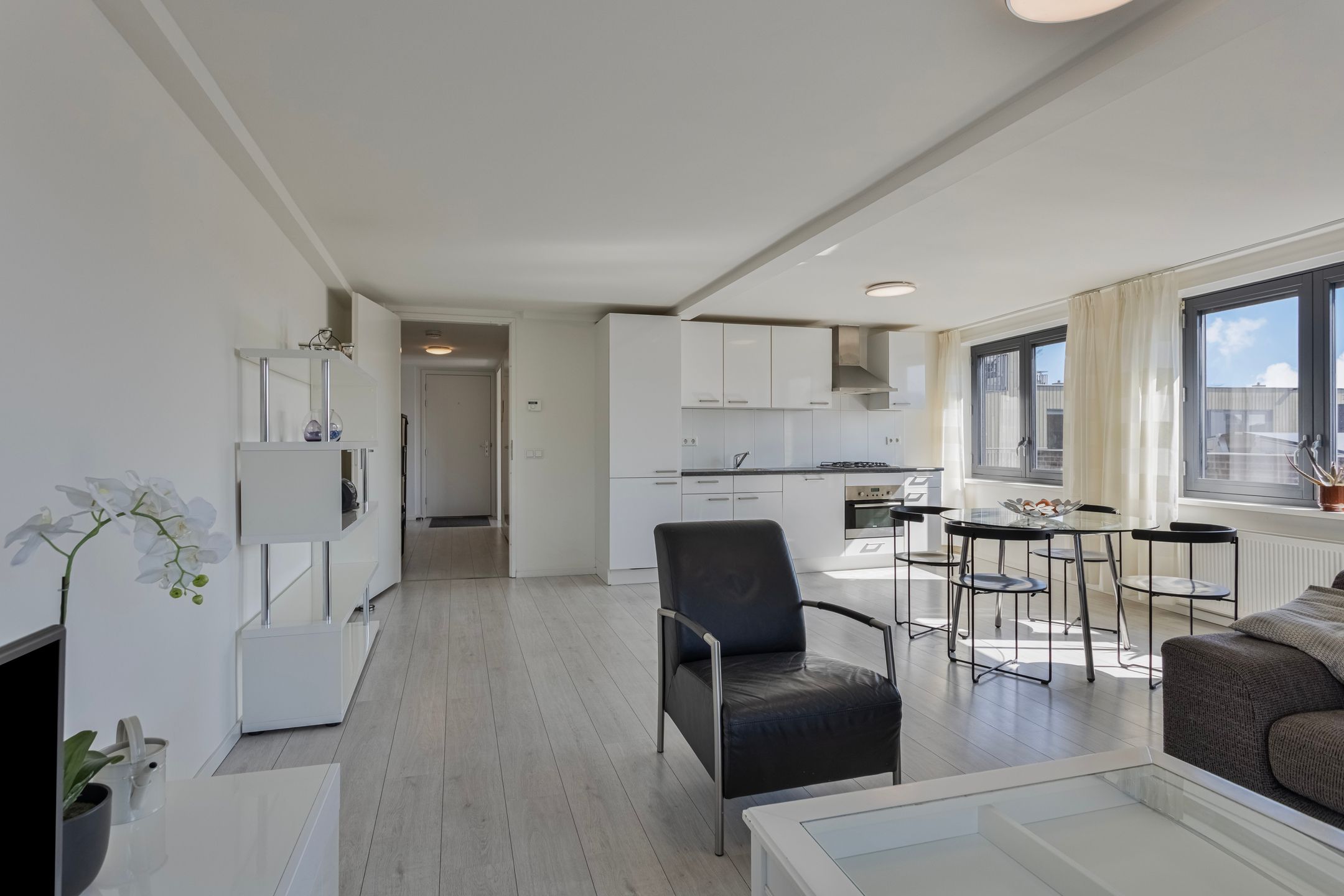 Photo 6 of Naarderstraat 39-B