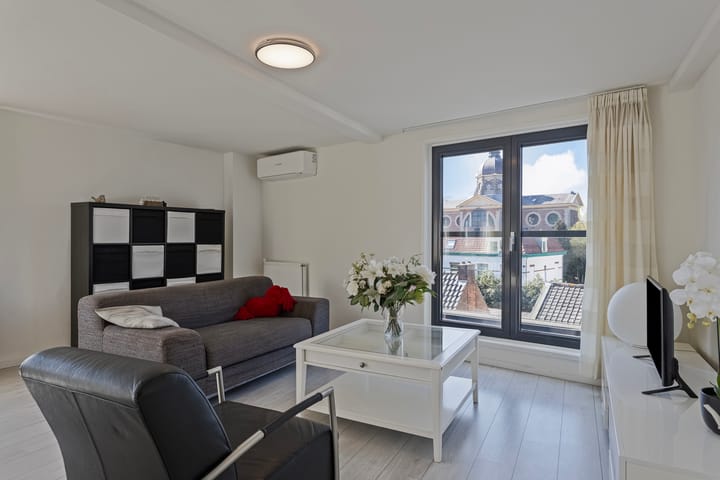 Foto 7 van Naarderstraat 39-B