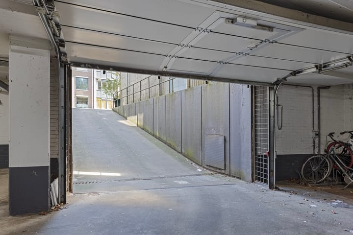 Foto 18 van Naarderstraat 39-B