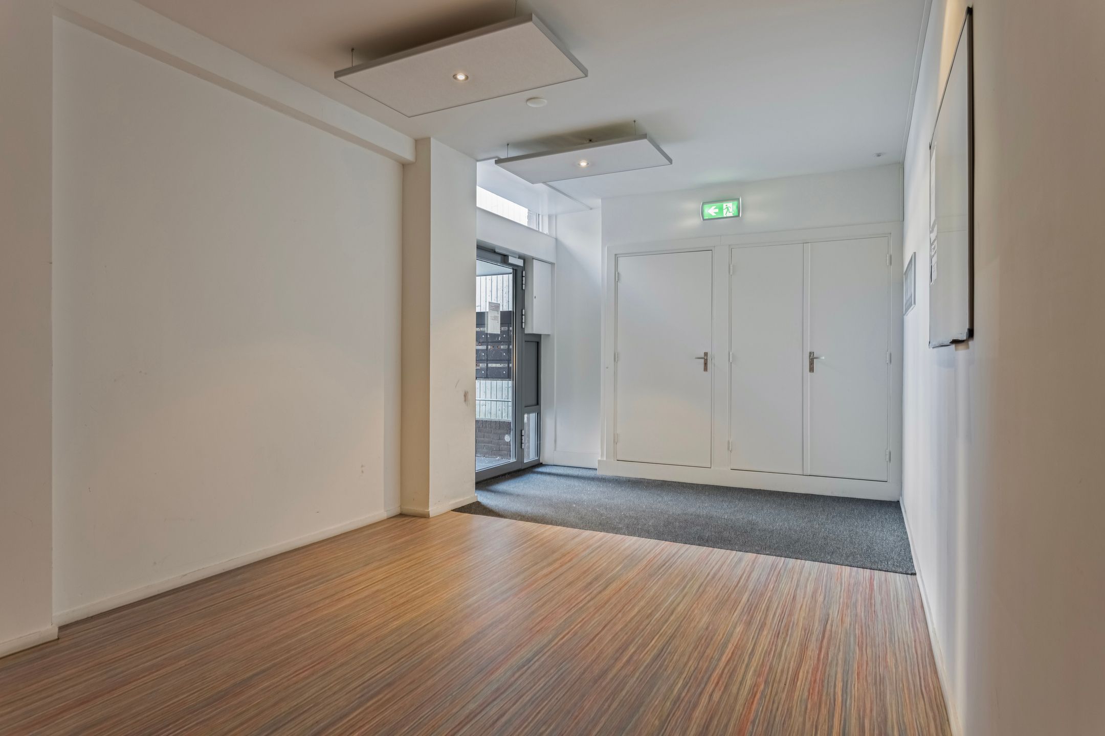 Photo 21 of Naarderstraat 39-B