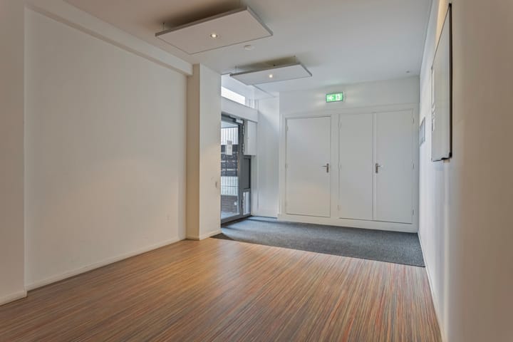 Foto 21 van Naarderstraat 39-B