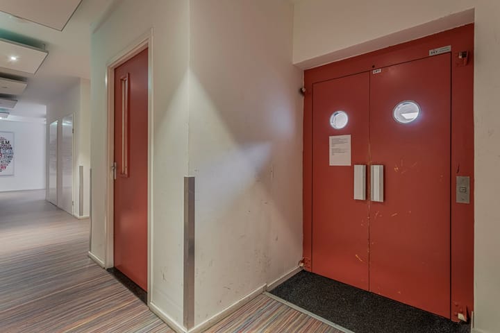 Foto 22 van Naarderstraat 39-B