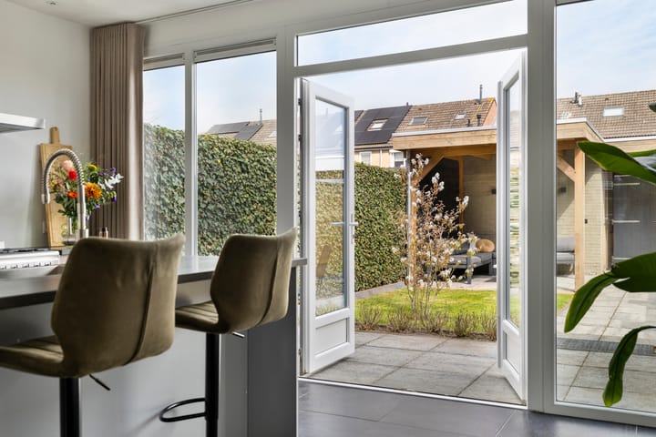 Foto 3 van De Ruyterstraat 35