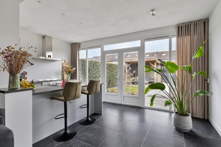 Foto 13 van De Ruyterstraat 35