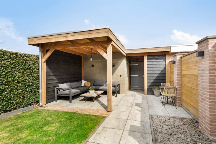 Foto 29 van De Ruyterstraat 35