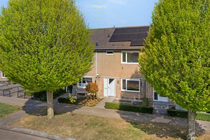 Foto 32 van De Ruyterstraat 35