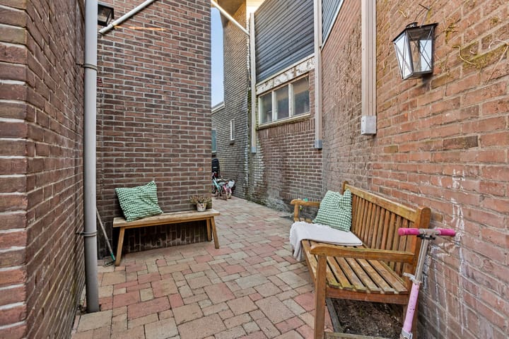 Foto 37 van Molenstraat 229