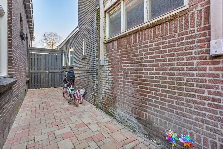 Foto 38 van Molenstraat 229