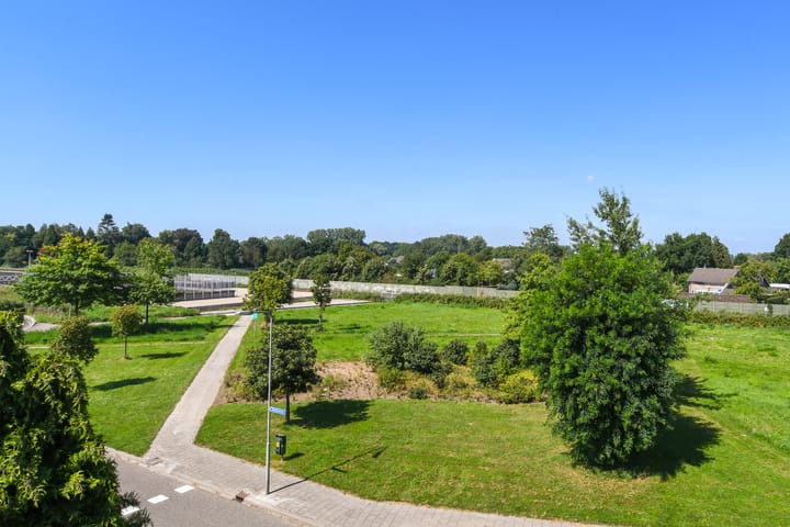 Foto 36 van Stationsstraat 2