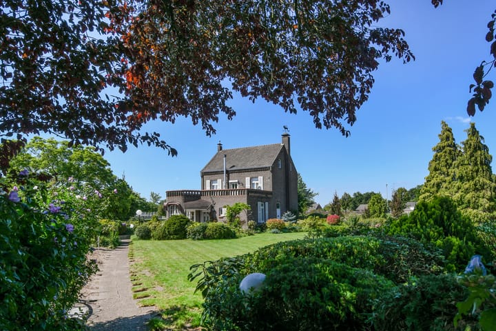 Foto 45 van Stationsstraat 2