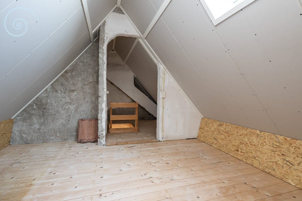 Photo 27 of Emmastraat 17