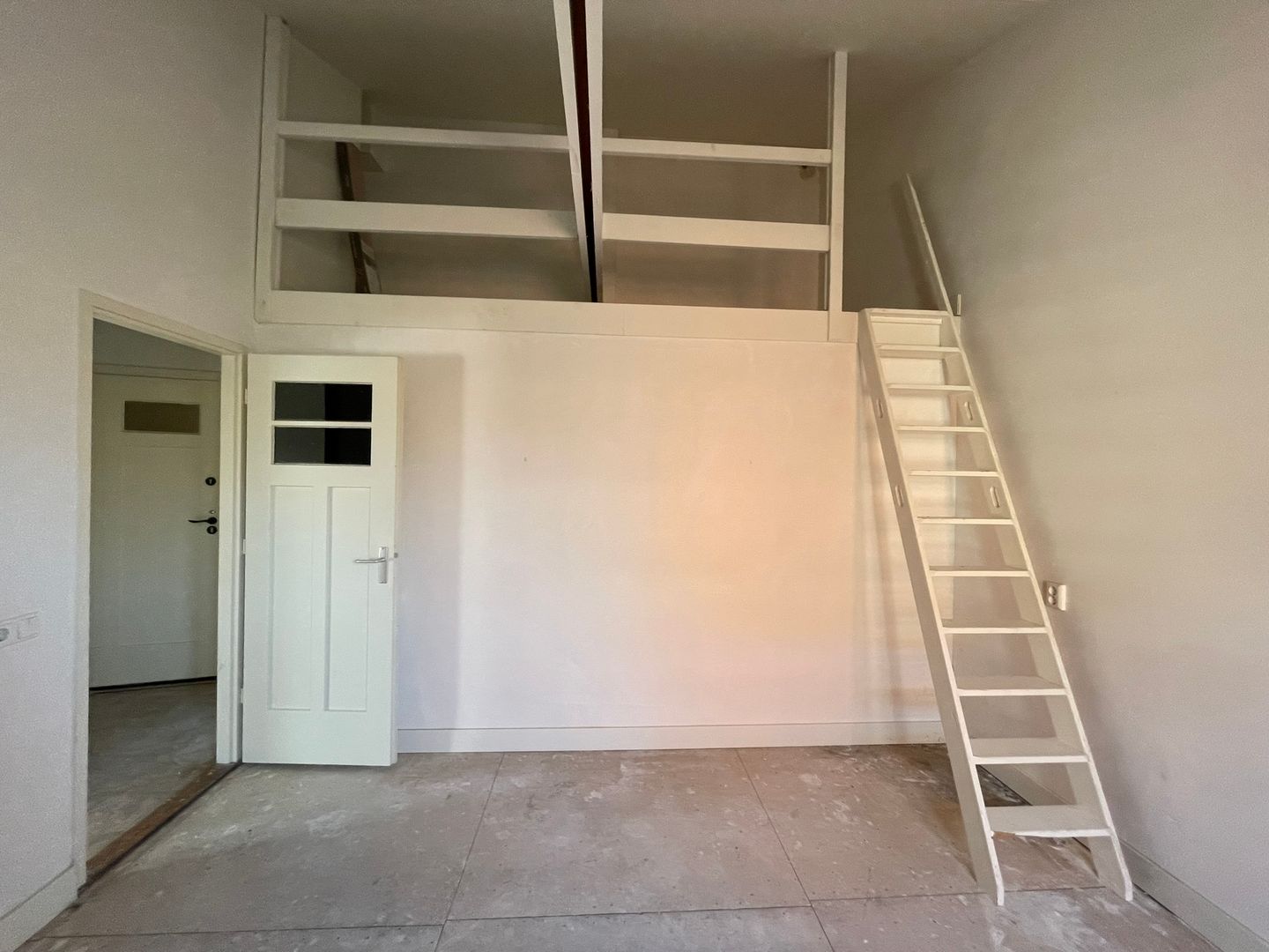 Photo 10 of Henriëtte Ronnerplein 90