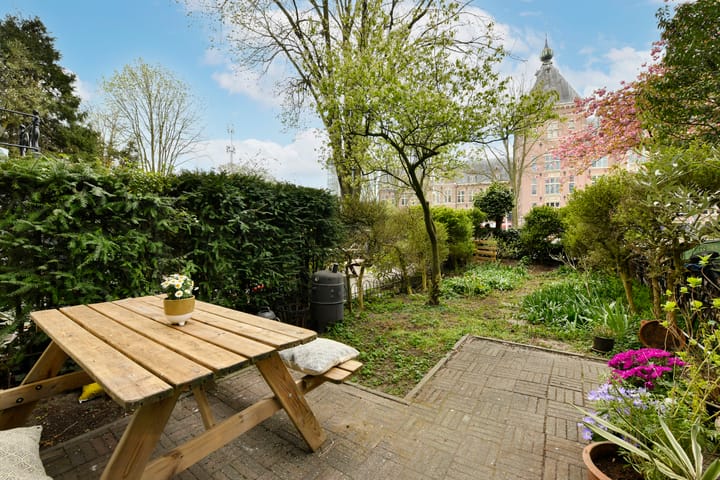 Foto 2 van Linnaeusstraat 17-H