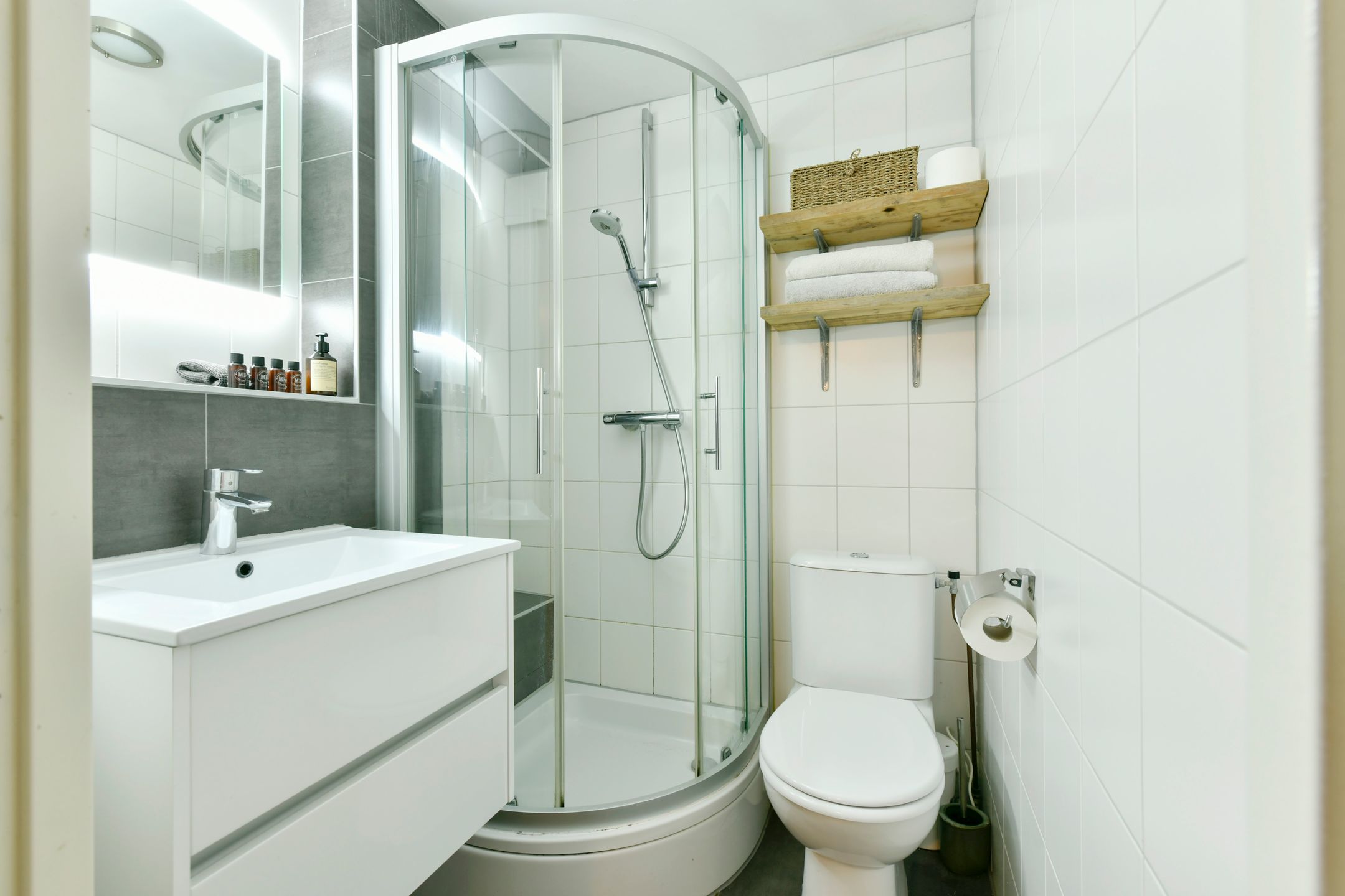 Foto 15 van Linnaeusstraat 17-H