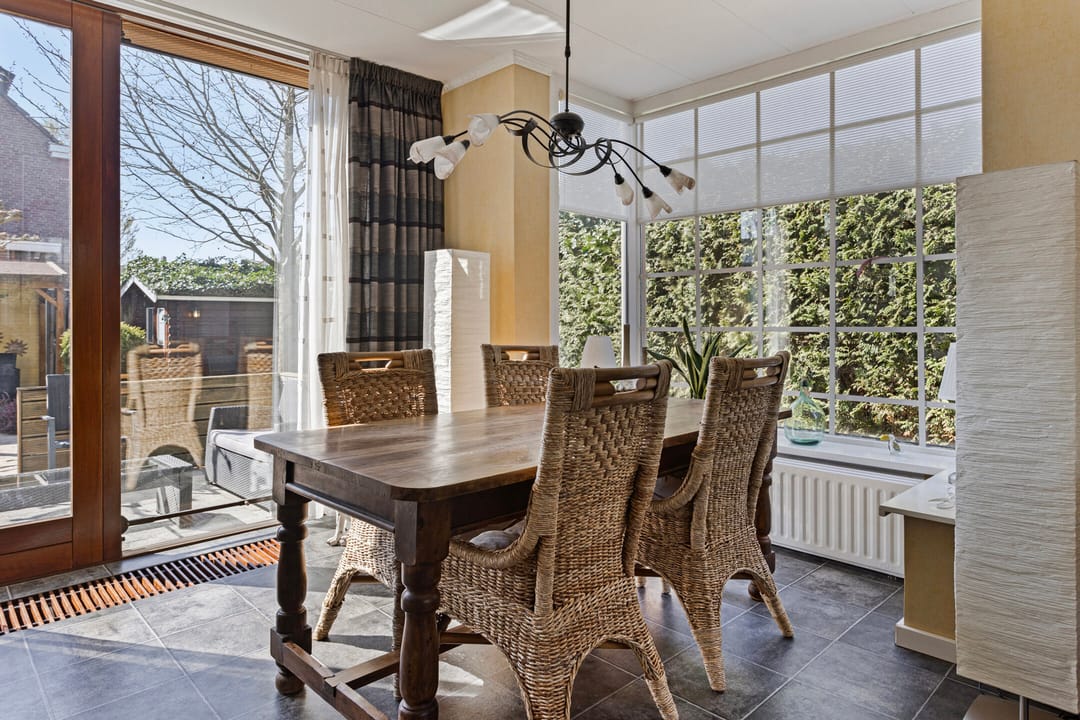 Photo 8 of Vondellaan 35