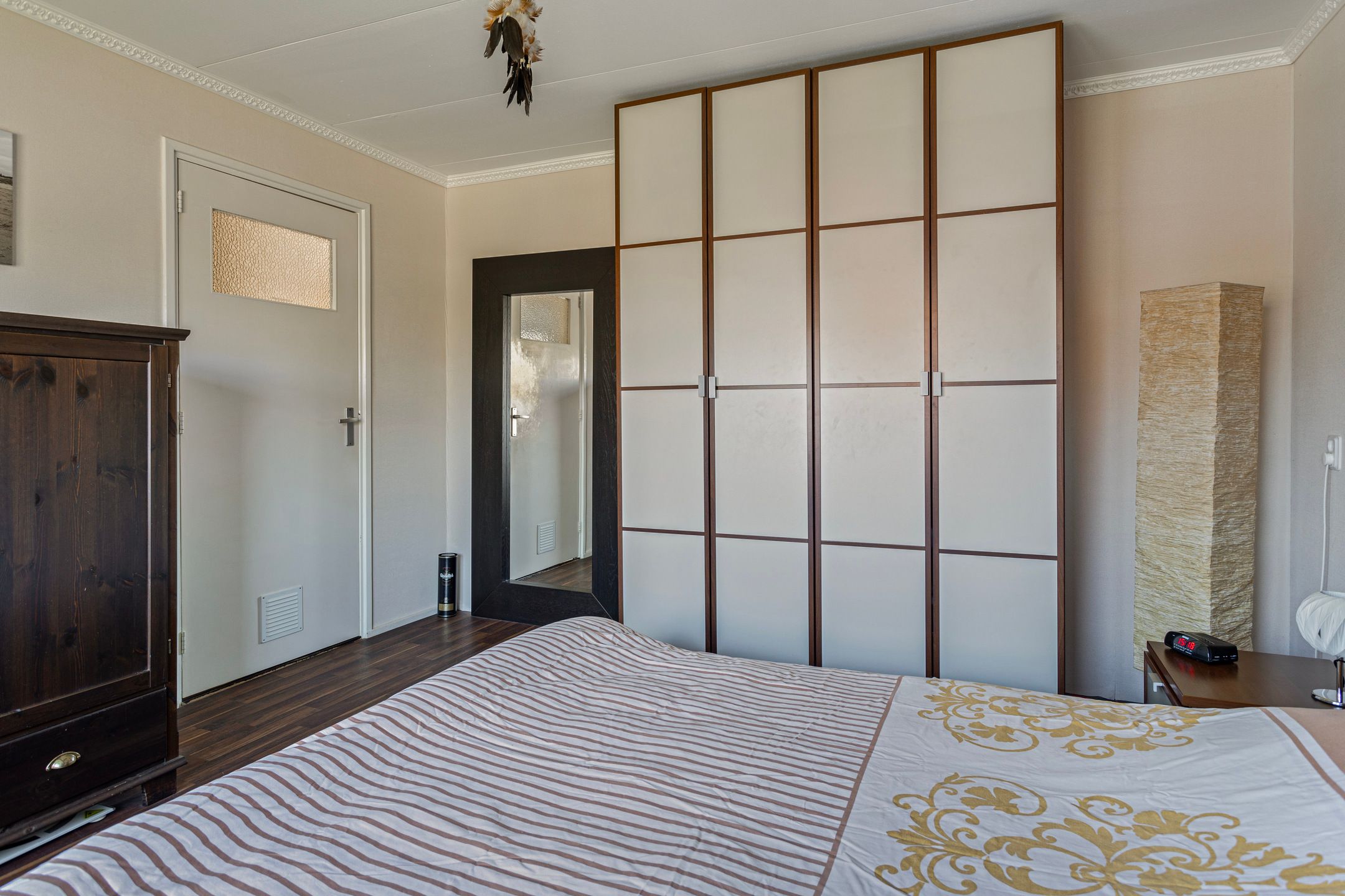 Photo 12 of Vondellaan 35