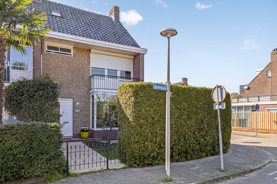 Photo 28 of Vondellaan 35