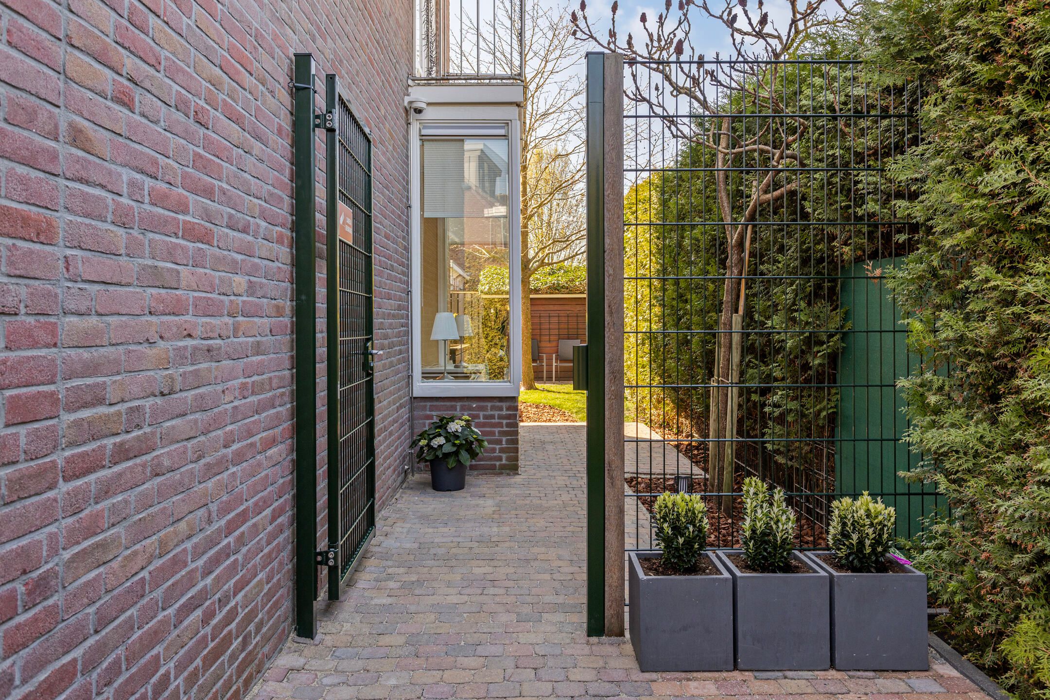 Photo 30 of Vondellaan 35