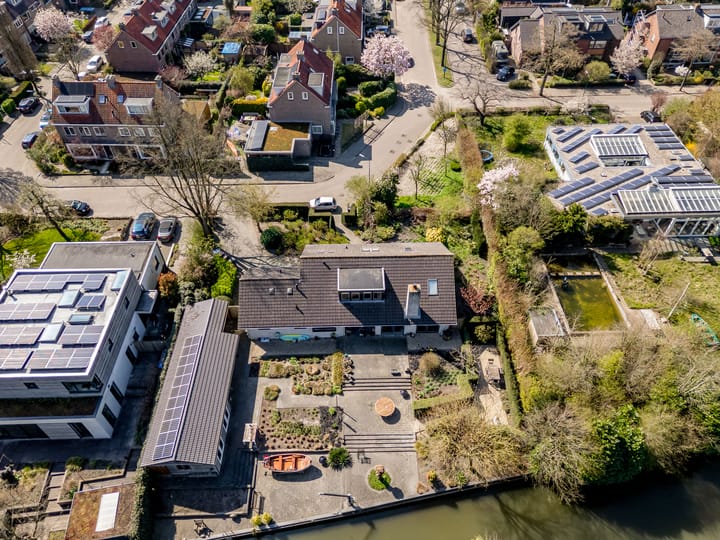 Photo 3 of Kon Willem III-straat 1