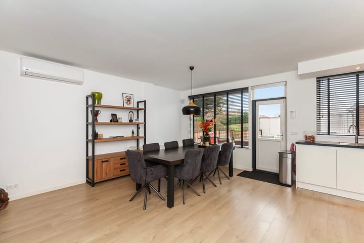 Foto 11 van Juliana van Stolbergstraat 32