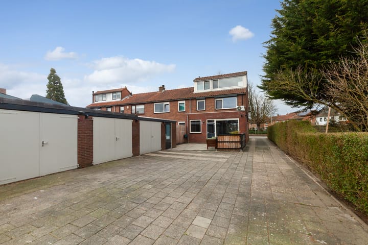 Foto 35 van Juliana van Stolbergstraat 32